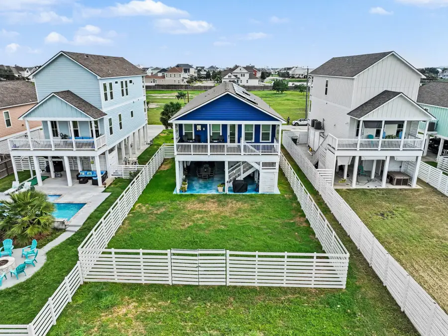 2431 103rd Street, Galveston, TX 77554 - #3