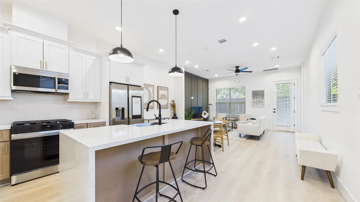 805 Brooks Street #B, Houston, TX 77009 - Image #1