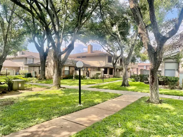 2711 Grants Lake Boulevard #51, Sugar Land, TX 77479