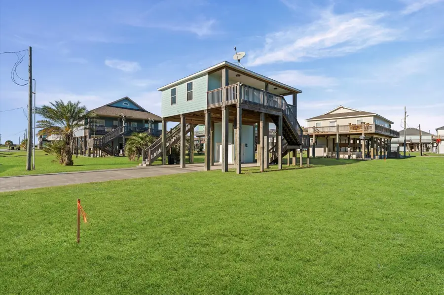 960 Crane Lane, Port Bolivar, TX 77650 - Image #3