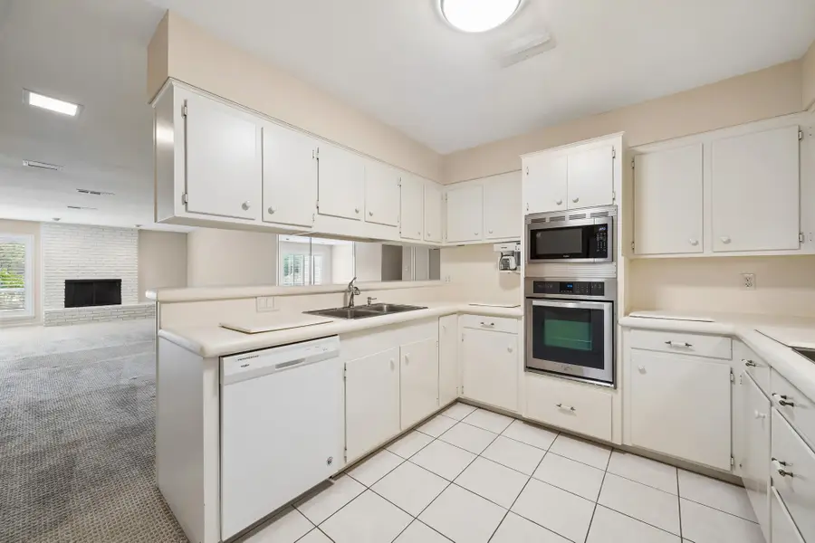 2454 Country Club Drive, Pearland, TX 77581 - #3