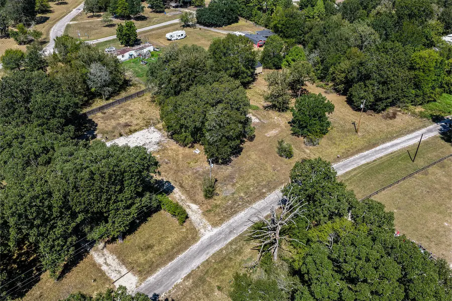 15 Creek Point, Huntsville, TX 77320 - #3