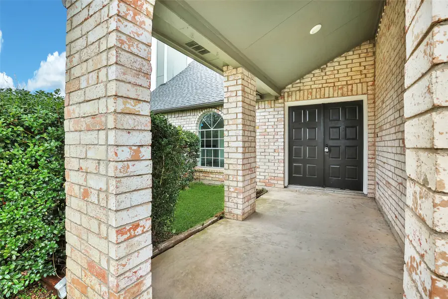 22214 Meadowhill Drive, Spring, TX 77389 - Image #2