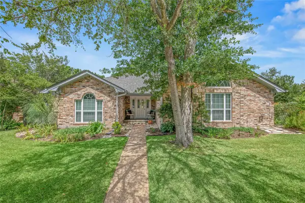 9217 Timber Knoll Drive, College Station, TX 77845
