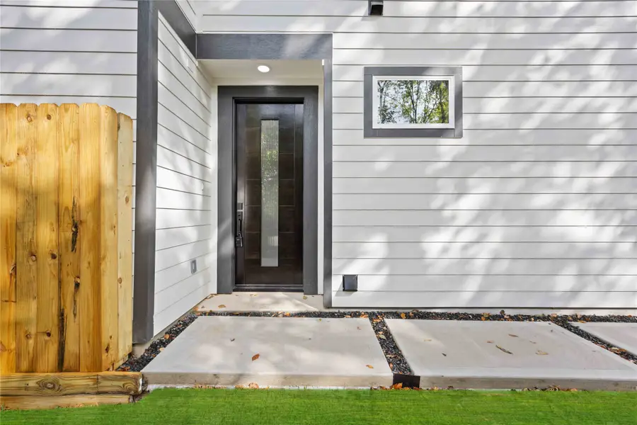 8303 Venus Street, Houston, TX 77088 - Image #2