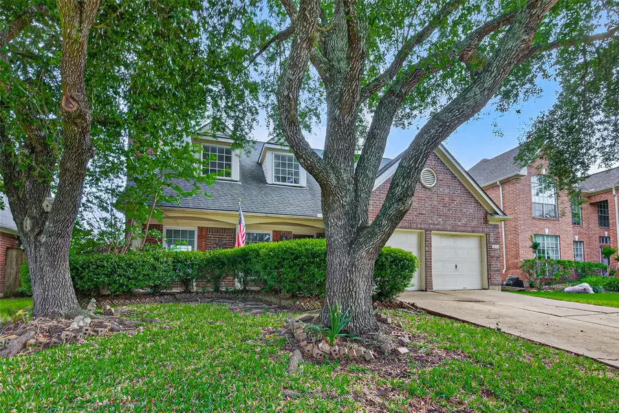 6810 Knoll Park Drive, Sugar Land, TX 77479 - #2