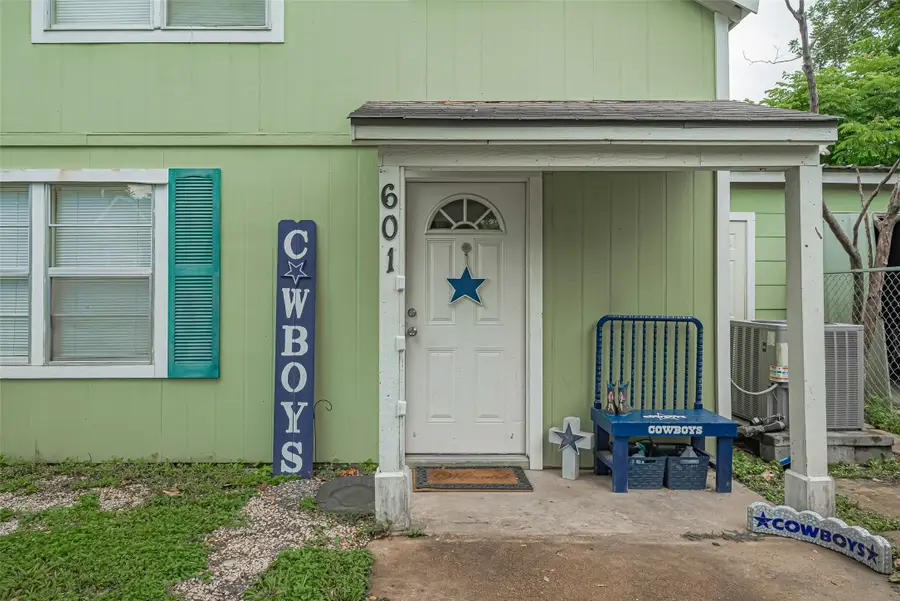 601 N Resident Street, Wharton, TX 77488 - #3