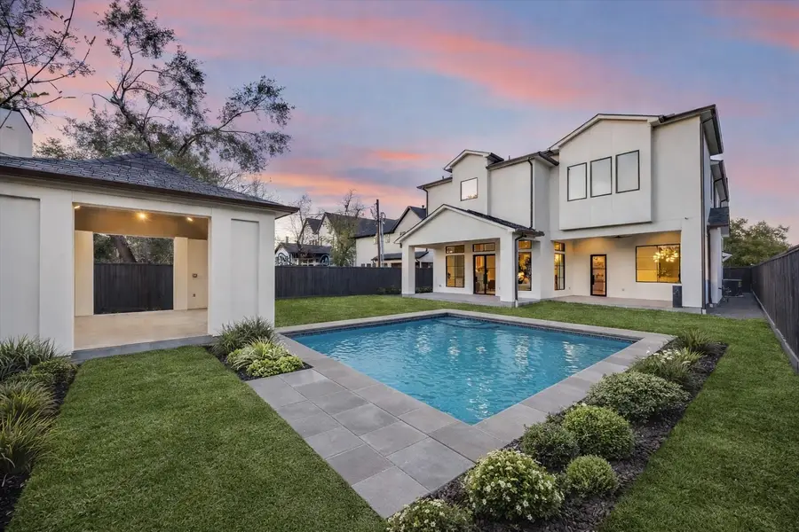 1111 Wakefield Drive, Houston, TX 77018 - Image #2