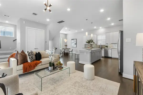 8409 Hempstead Road #H, Houston, TX 77008