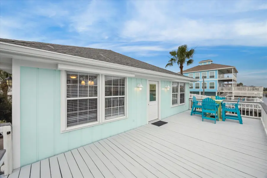 22032 Matagorda Drive, Galveston, TX 77554 - Image #2