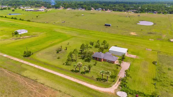 200 Eagle Road, Brazoria, TX 77422