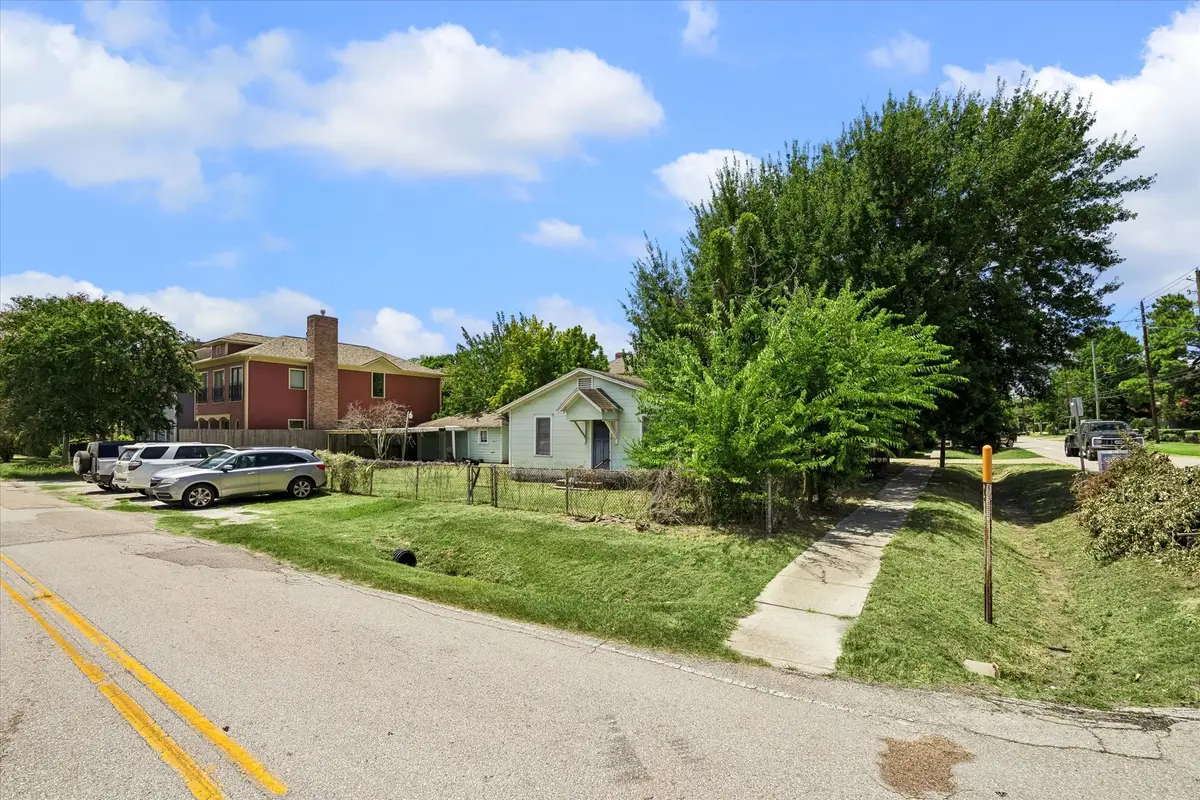 2543 Bevis Street, Houston, TX 77008 - #1