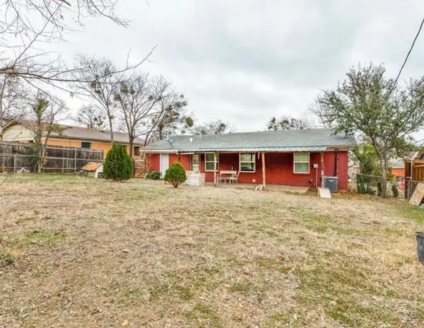 4744 Richard Street, Forest Hill, TX 76119
