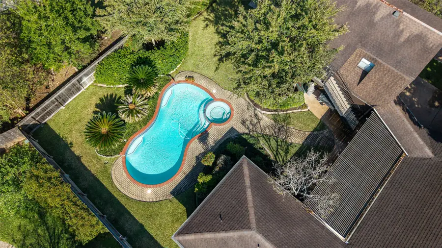 3826 Pleasant Valley Drive, Missouri City, TX 77459 - Image #2