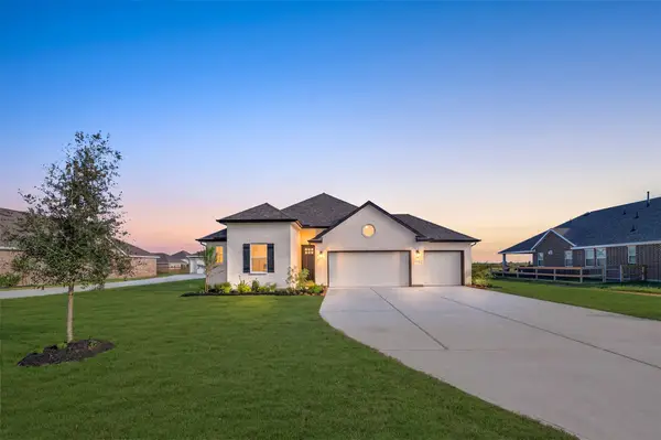 402 Cane Crossing Lake Drive, Sealy, TX 77474