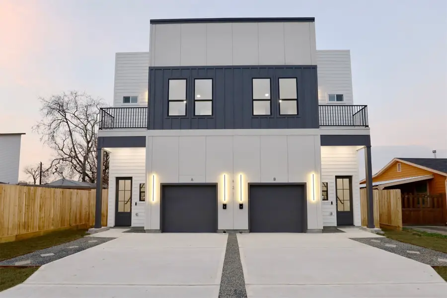 421 E 41st Street, Houston, TX 77022 - #2