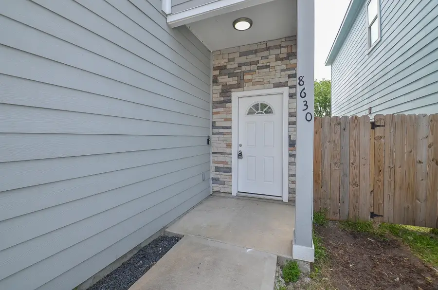 8630 Scott Street, Houston, TX 77051 - #2