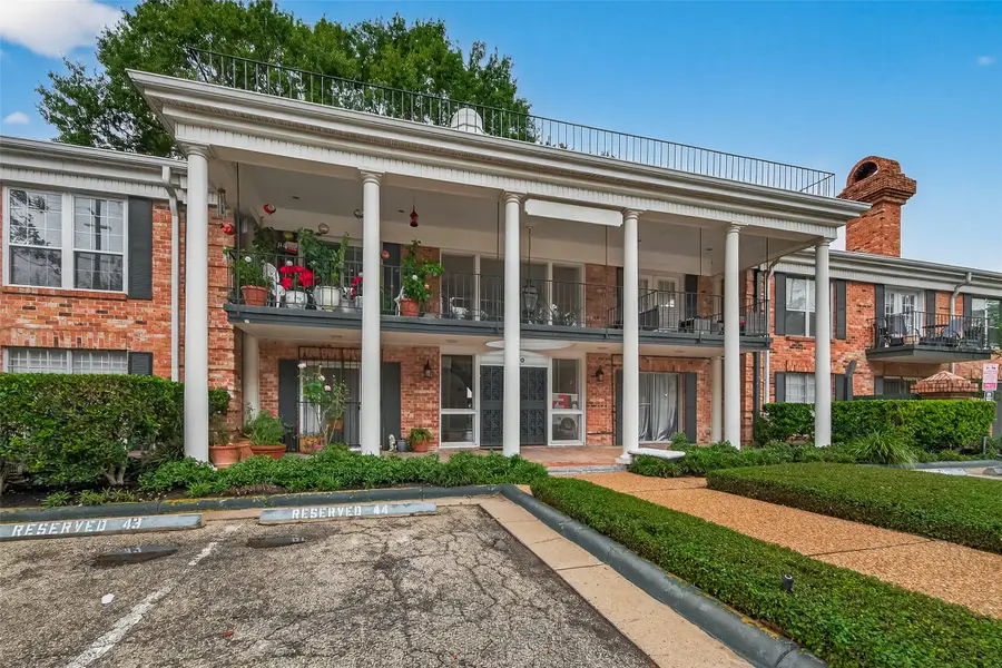 3400 Timmons Lane #31, Houston, TX 77027 - Image #2