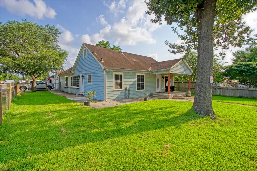 514 Avenue B, South Houston, TX 77587 - #2