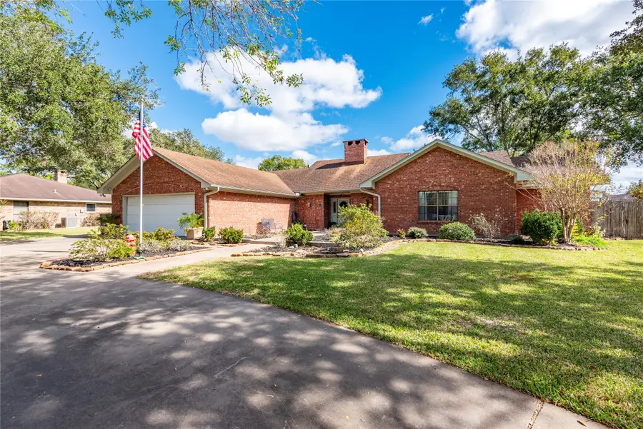 1704 Live Oak Lane, El Campo, TX 77437 - Image #3