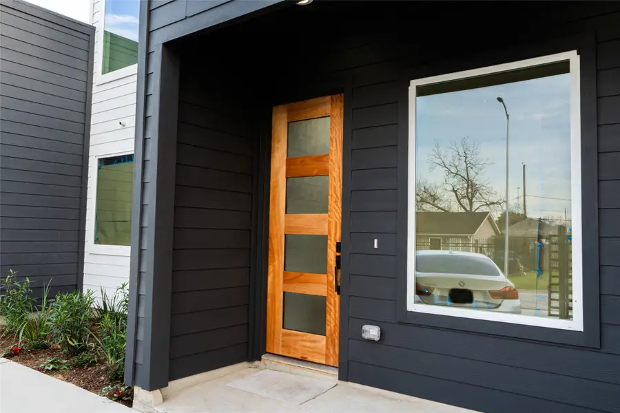 5018 Dieppe Street, Houston, TX 77033 - #2