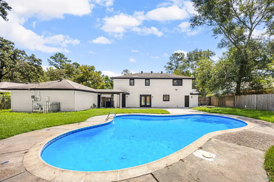 2658 S Woodloch Street, Woodloch, TX 77385 - Image #2