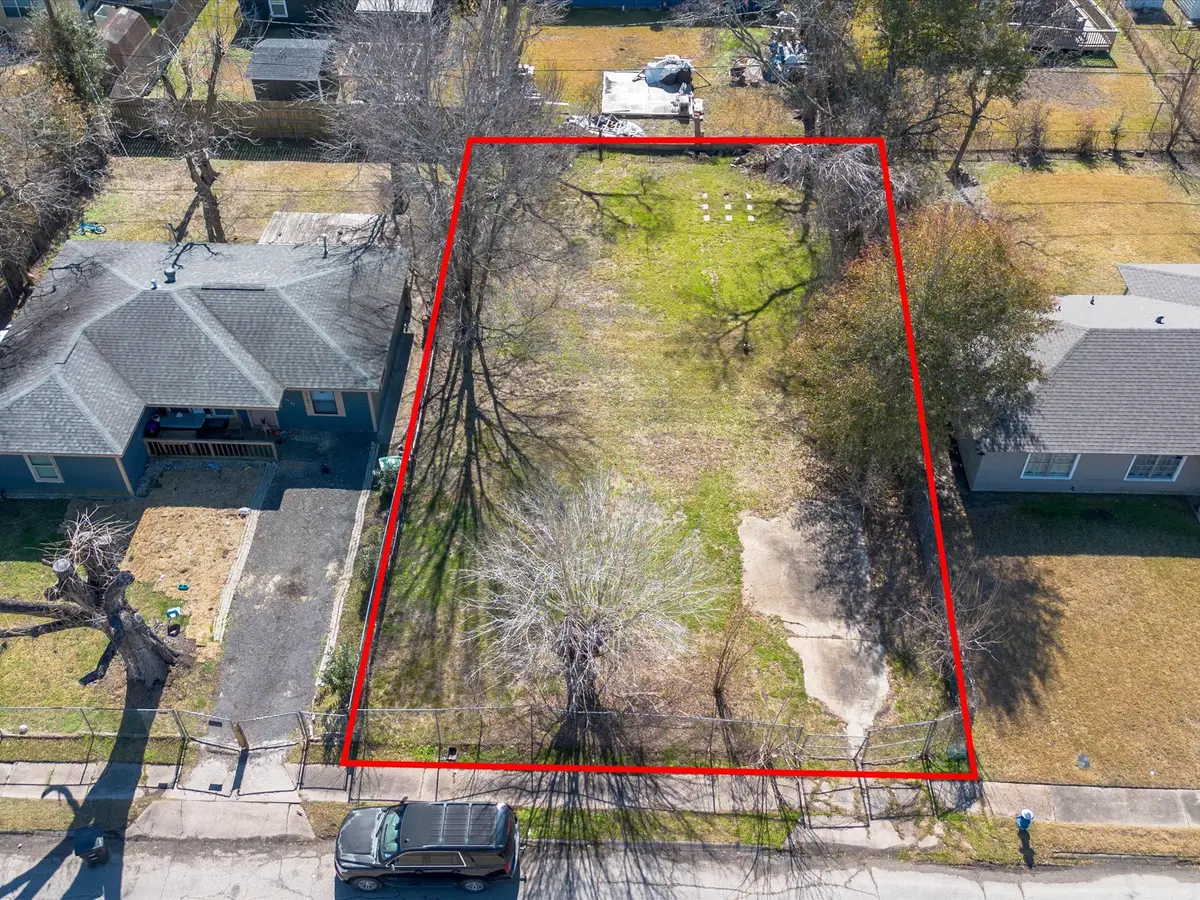 5758 Belcrest Street, Houston, TX 77033 - #1