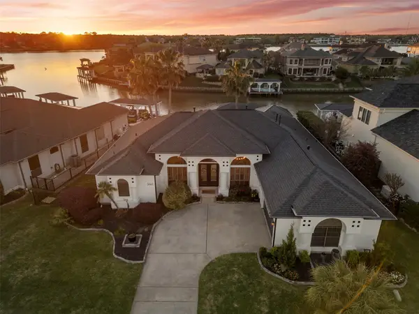 3101 Sea Channel Drive, Seabrook, TX 77586