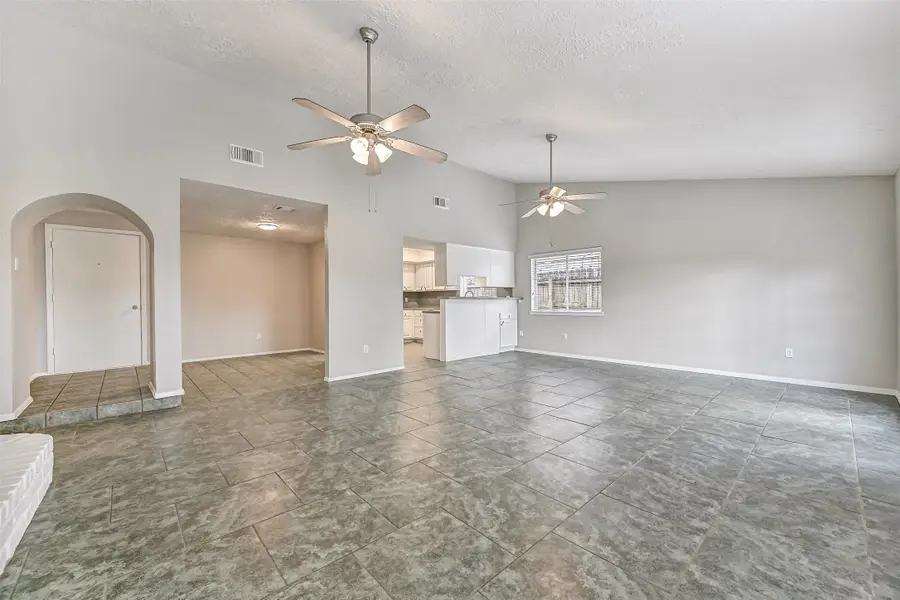 16823 Bougainvilla Lane, Friendswood, TX 77546 - Image #3