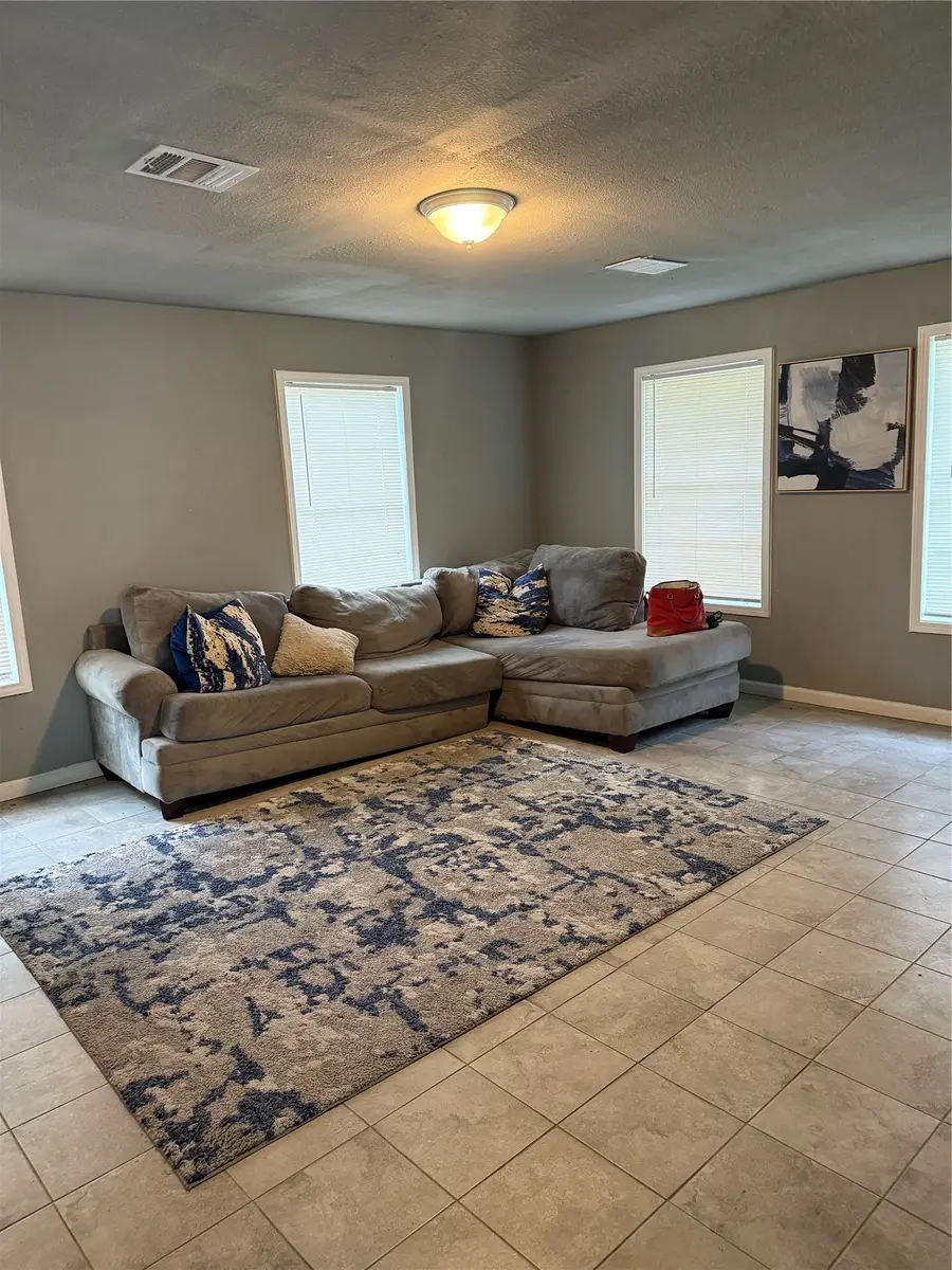 328 Garland Street, Beaumont, TX 77705 - #3