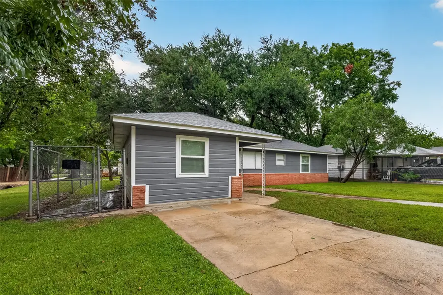 1115 Avenue E, Rosenberg, TX 77471 - #2