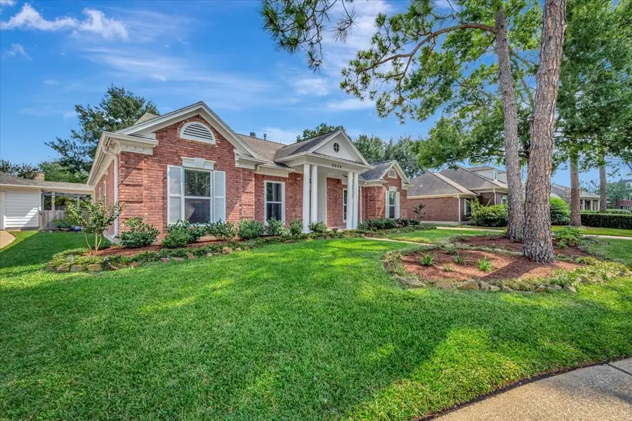 2010 Woodland Haven Road, Houston, TX 77062 - Image #3