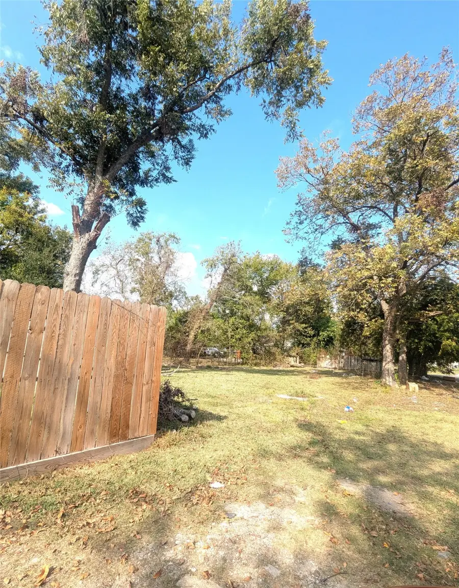 3222 Florida St, 3223 Retta Street, Houston, TX 77026 - Image #2