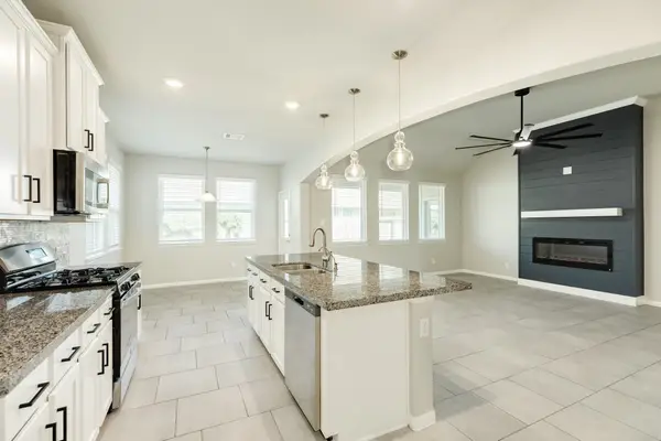 1842 Kenley Way, Alvin, TX 77511
