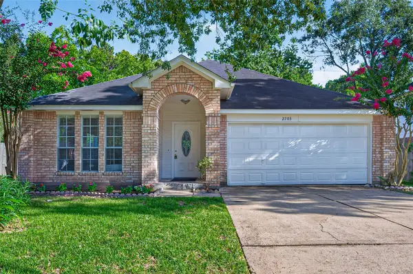 2703 Blue Mist Drive, Sugar Land, TX 77498