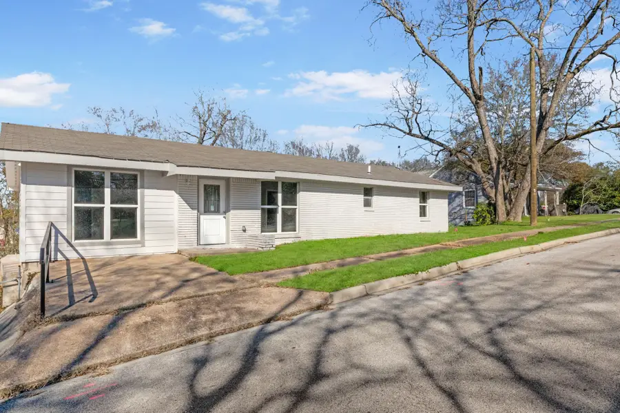 1614 13th Street, Huntsville, TX 77340 - #2