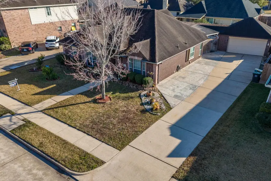 1107 Barkly Court, Pearland, TX 77581 - Image #3