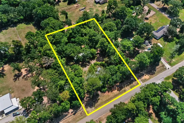 21051 Country Pines Road, Magnolia, TX 77355