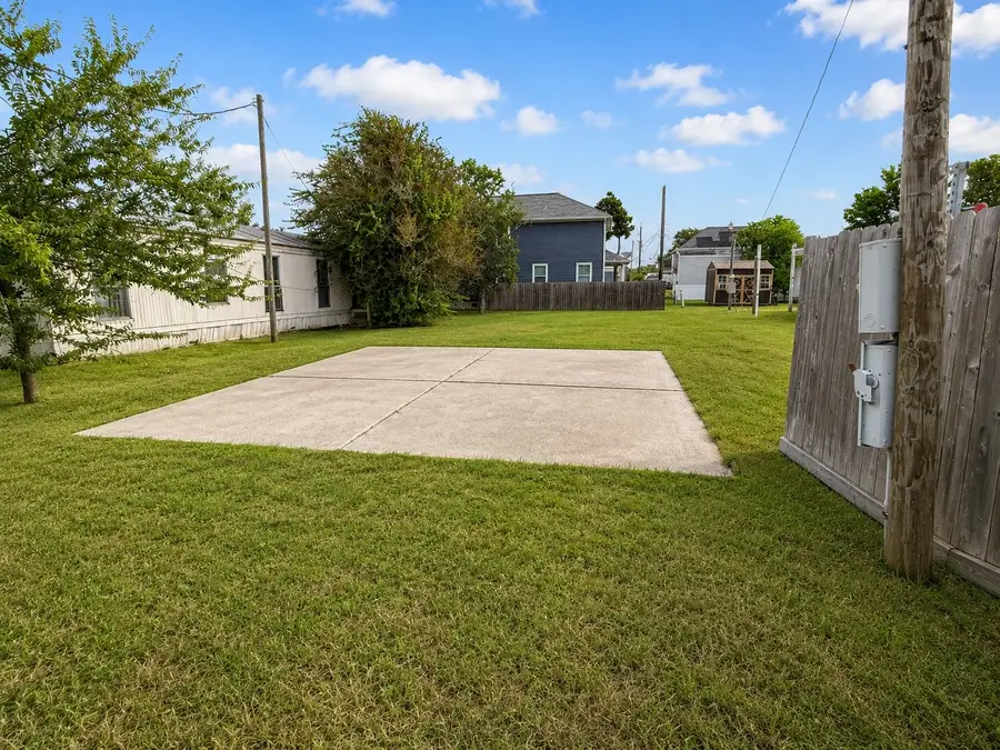 2739 Bay Oaks Harbor Drive, Baytown, TX 77523 - #2
