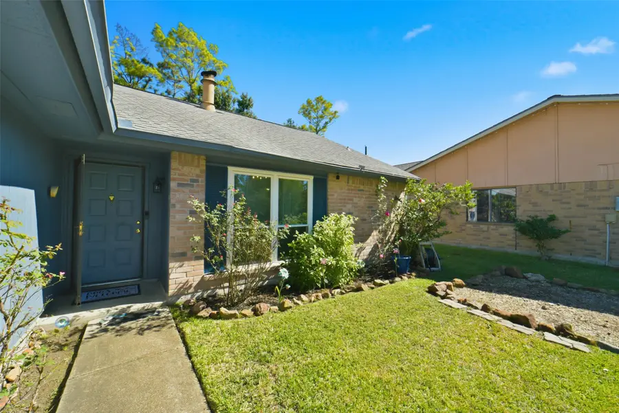 2819 Hummingbird Lane, Humble, TX 77396 - Image #2