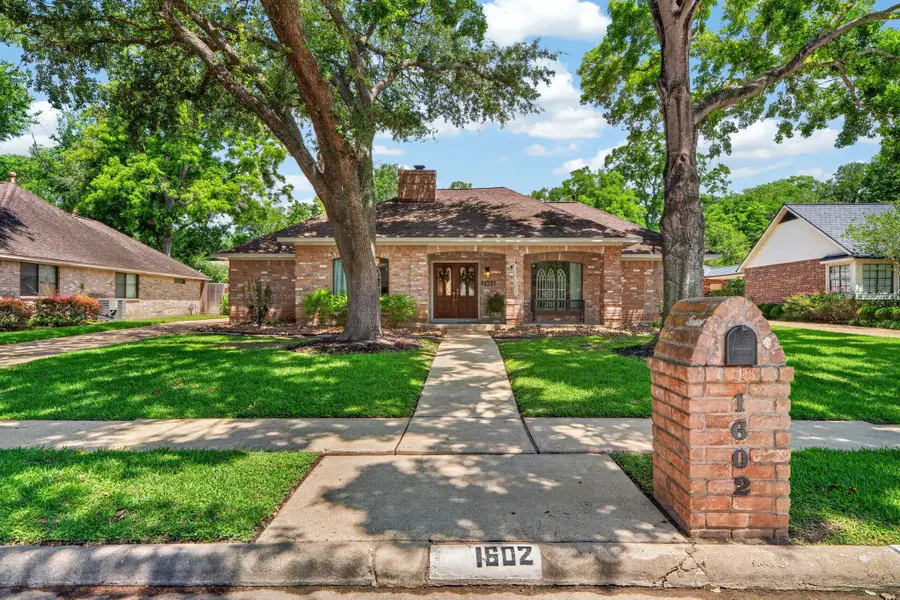 1602 S Hearthside Drive, Richmond, TX 77406 - #2