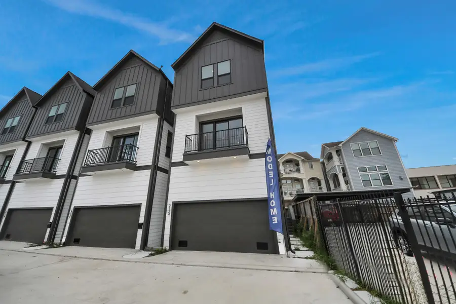 2426 Ella Boulevard, Houston, TX 77008 - #3
