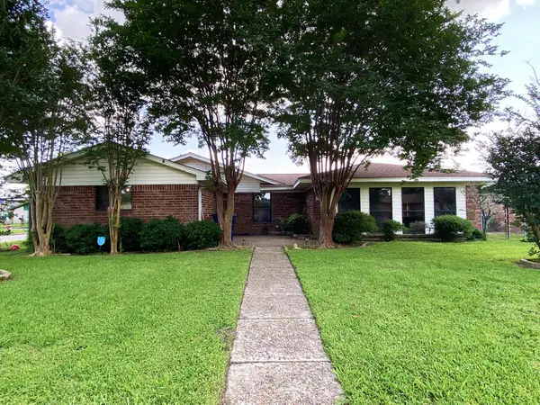 2801 6th Avenue N, Texas City, TX 77590