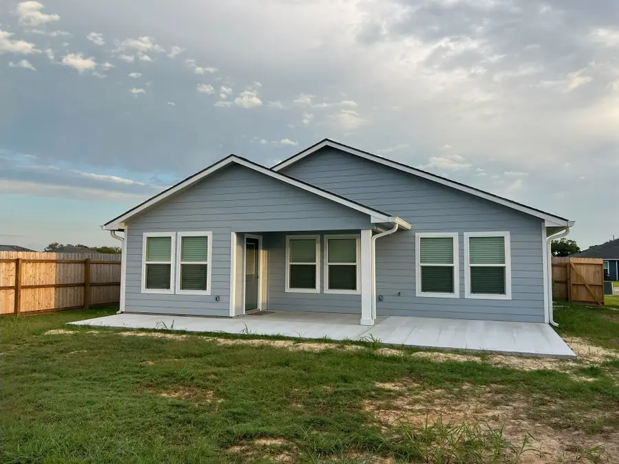809 Flycatcher Drive, Palacios, TX 77465 - Image #3