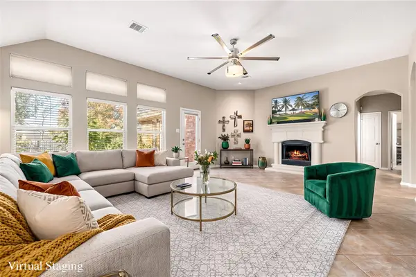 321 Holly Branch Lane, Kemah, TX 77565