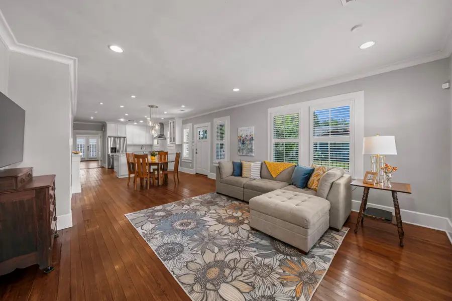 200 E 26th Street, Houston, TX 77008 - Image #2