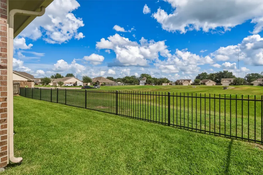 710 Buttercup Court, Sealy, TX 77474 - #3