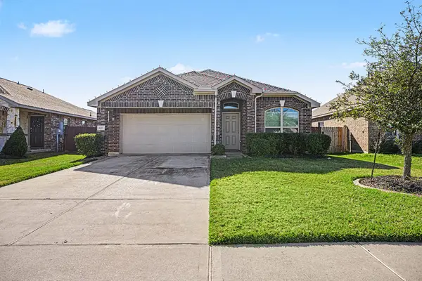 8817 Voyager Drive, Texas City, TX 77591