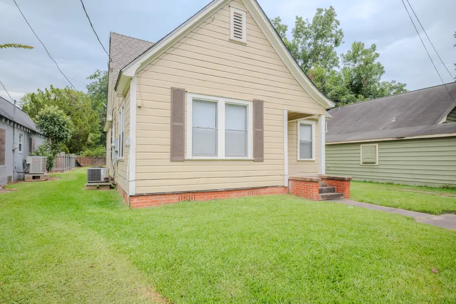 604 Abell Street, Wharton, TX 77488 - Image #3