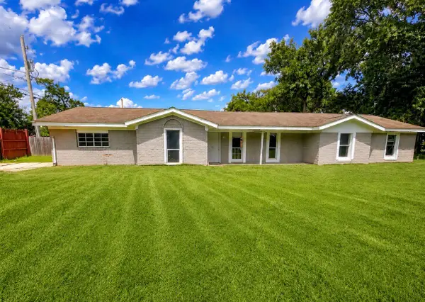 8127 Richland Drive, Houston, TX 77028